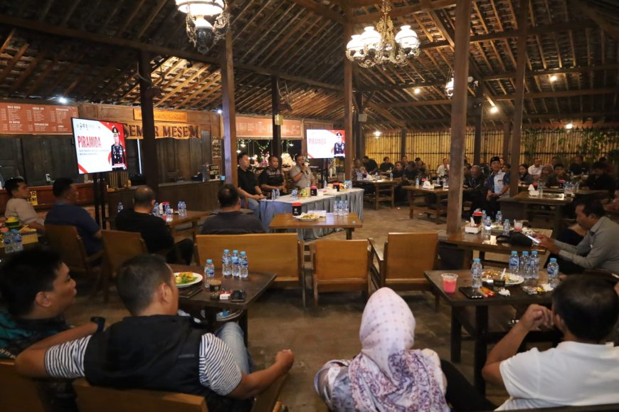 Polres Tulungagung Gelar Piramida Peringati Hari Pers Nasional 2026   