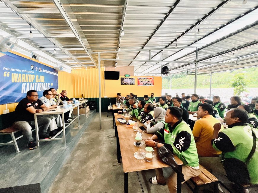 Operasi Keselamatan Semeru, Polres Gresik Bangun Komunikasi dengan Driver Ojol