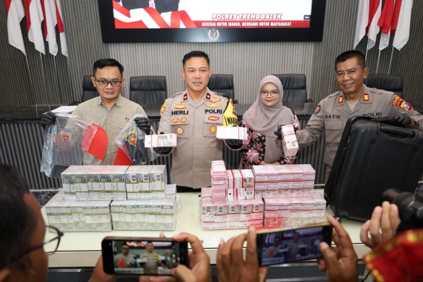 Modus Pencairan Dana Rp150 Juta, Dua Tersangka Diamankan Polisi