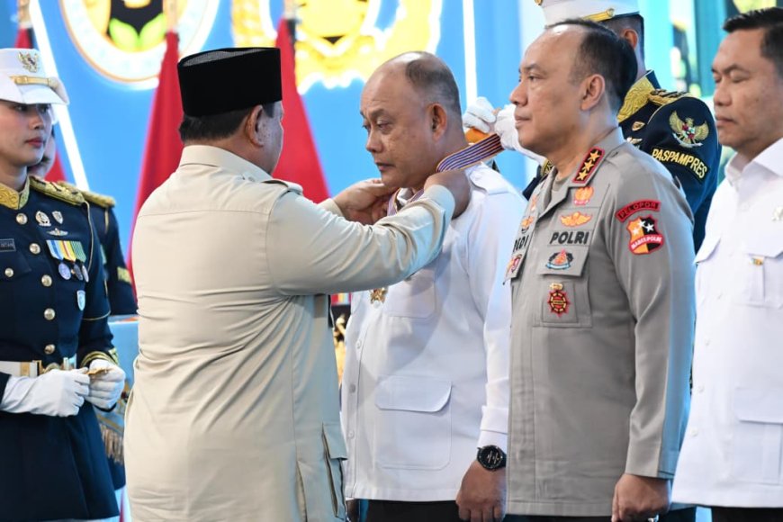 Presiden Prabowo Beri Penghargaan kepada 70 Penggerak Gizi dan Pangan