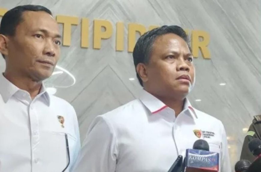 Dugaan Pelanggaran Pertambangan, Kapal Diamankan