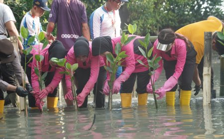 Sambut HUT ke-46, YKB Tanjung Perak Fokus Konservasi Mangrove