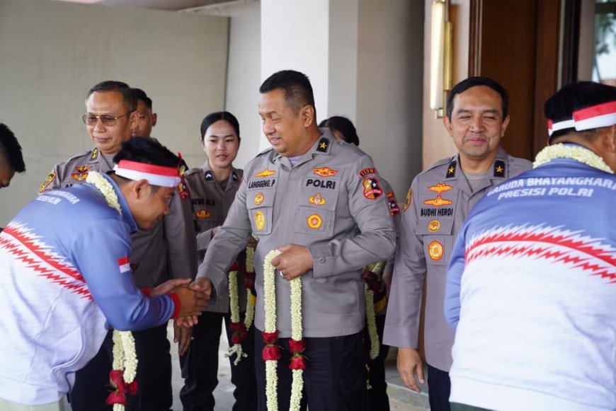 Kepulangan Atlet Juara Disambut Langsung As SDM Kapolri