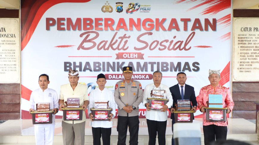 Sambut Hari Bhayangkara ke-80, Kapolda Jatim Bagikan 2.055 Kitab Suci